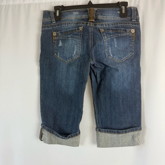 Candies Jeans Blue Denim Stretch
Cuffed Capri Size 3 (28x14) - Picture 7 of 9